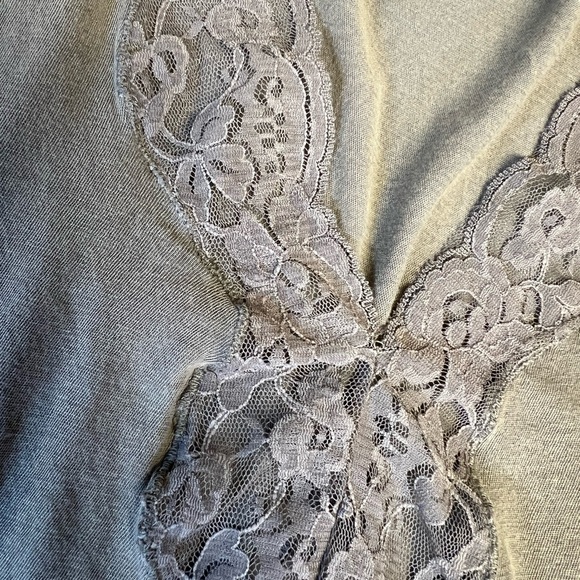 Urban Outfitters Top size XS - Picture 3 of 3